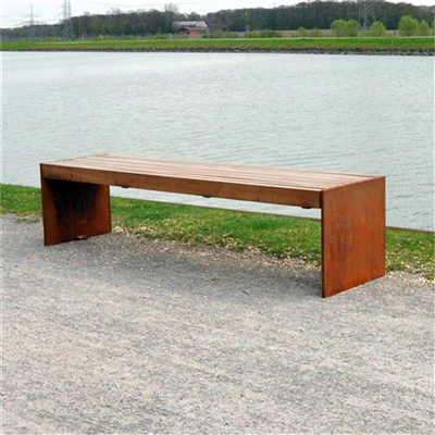 Moderna klupa za terase i urbane prostore